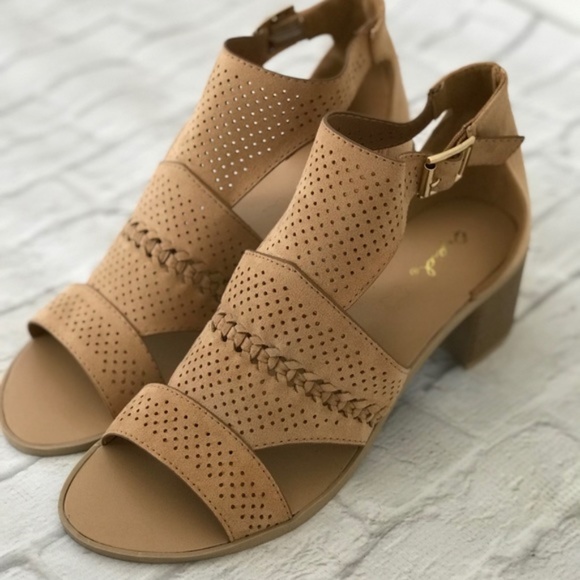Tan Wedges - Picture 2 of 4